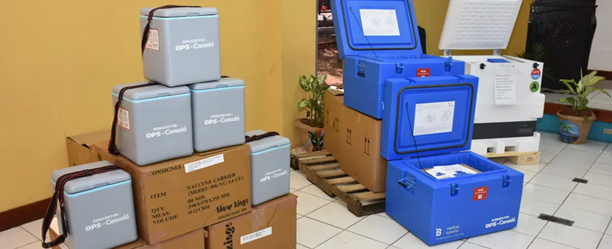 OPS entrega equipos para fortalecer cadena de frío del Ministerio de Salud
