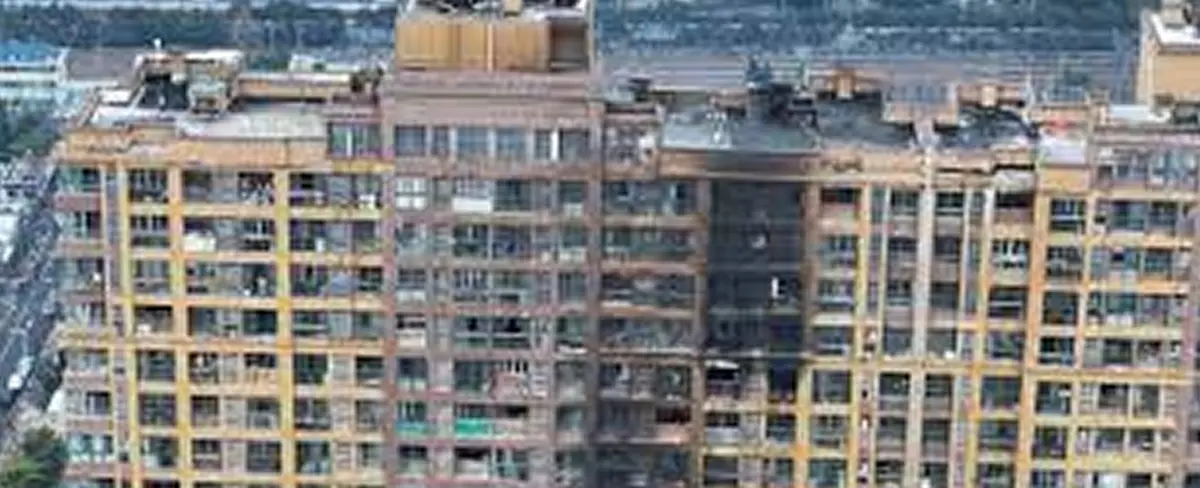Al menos 15 personas muertas deja incendio en el este de China