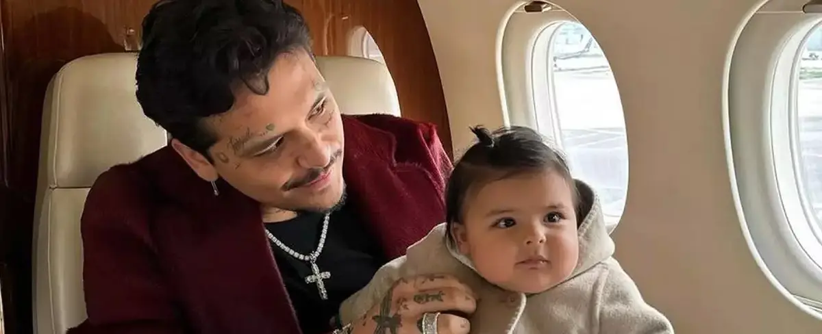 Christian Nodal asegura que su hija le cambió la vida