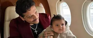 Christian Nodal asegura que su hija le cambió la vida