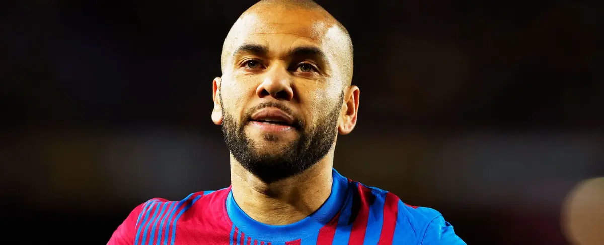 Dani Alves obtiene la libertad provisional tras pagar millonaria fianza