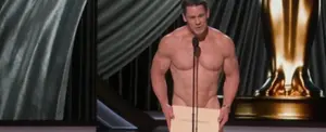 ¡Inesperado! John Cena aparece sin nada de ropa en los Premios Oscar 2024