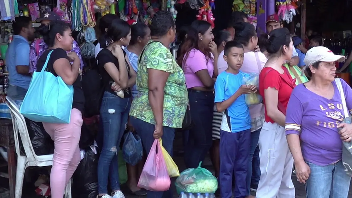 Familia viajan a los departamentos de Nicaragua a disfrutar de sus vacaciones