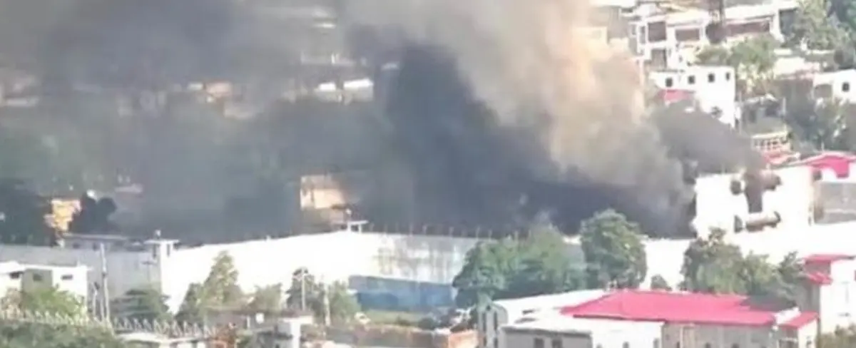 Arde en llamas la prisión más grande de Haití en plena crisis