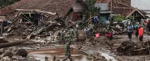 Más de 20 muertos por inundaciones en el oeste de Indonesia