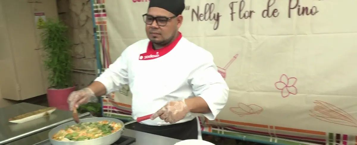 Alumnos del Tecnológico Nelly Flor de Pino exploran en la gastronomía nacional