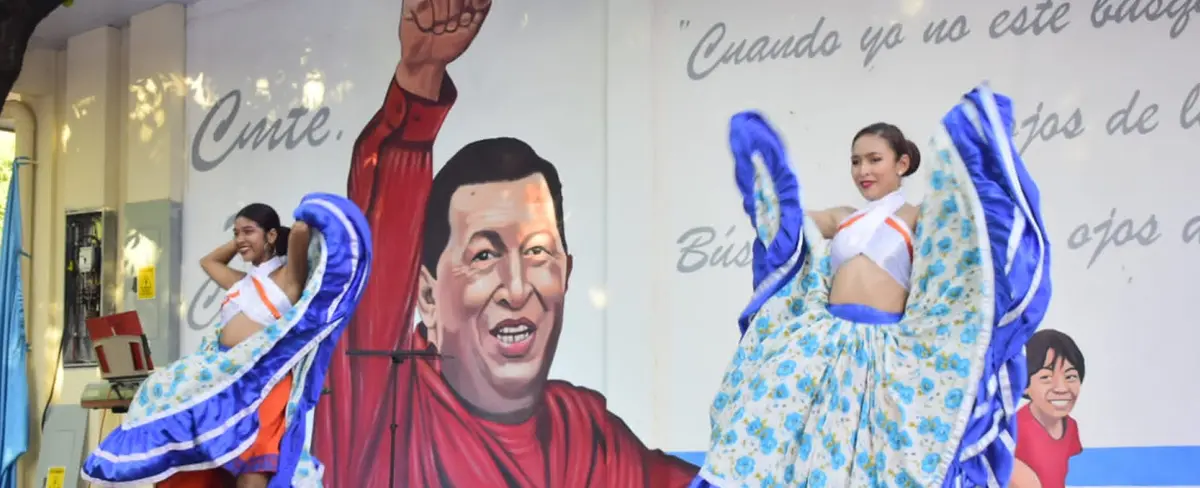 UNAN-León dedica homenaje artístico al Comandante Hugo Chávez