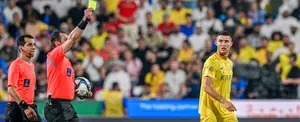 CR7 agrede a un jugador y amenaza con golpear a un arbitro