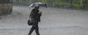 China emite alerta azul por fuertes lluvias