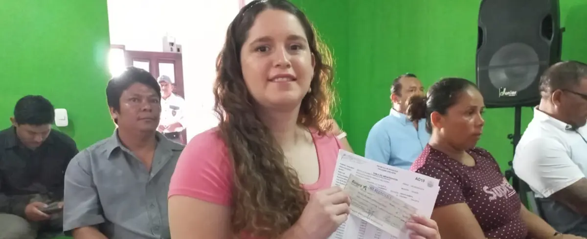 Más de 200 protagonistas reciben crédito del programa Adelante