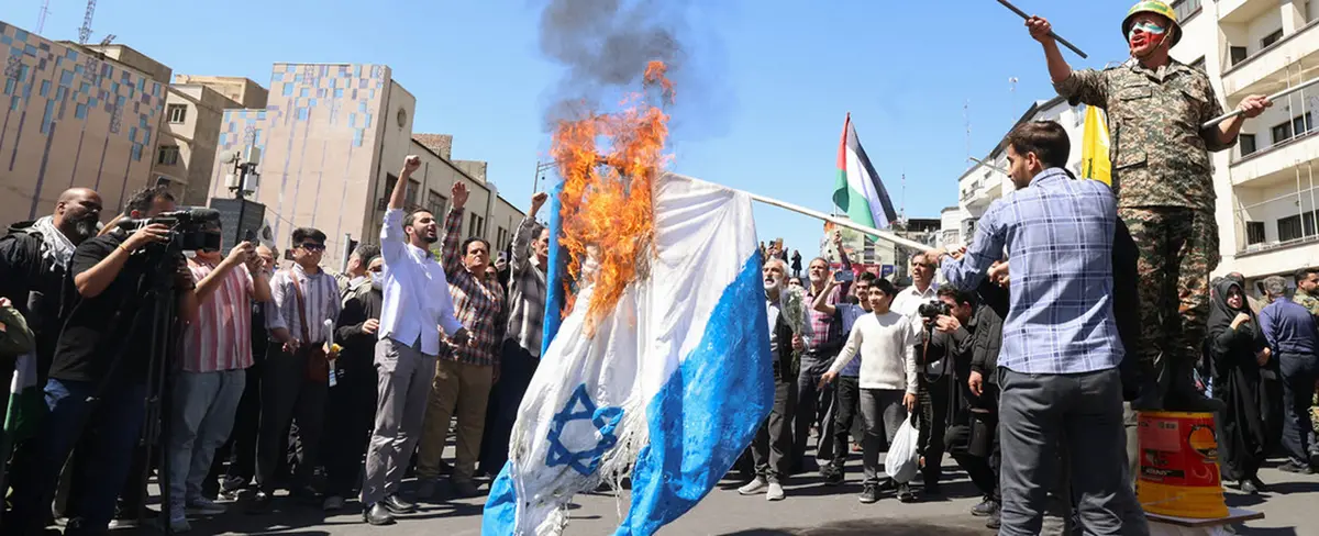 Irán lanza misiles balísticos contra objetivos israelíes