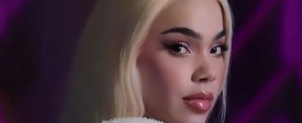 Kenia Os causa furor en las redes sociales tras el anuncio de su nuevo álbum ‘Pink Aura’