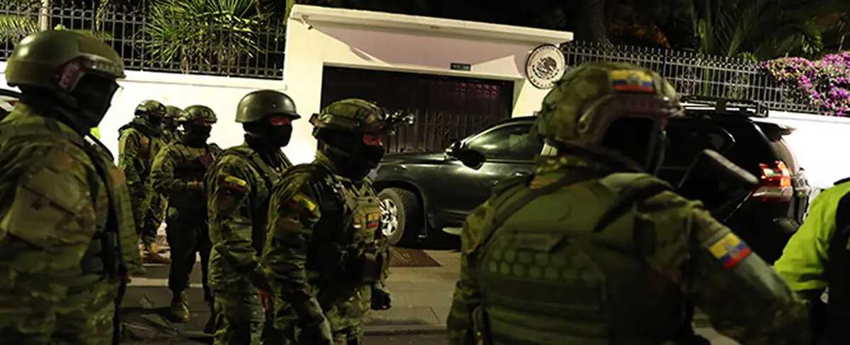 México denuncia ante La Haya a Ecuador por violento asalto a la Embajada en Quito