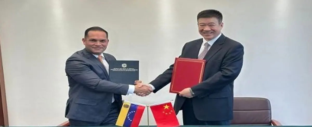 Venezuela acuerda establecer vuelos comerciales hacia China