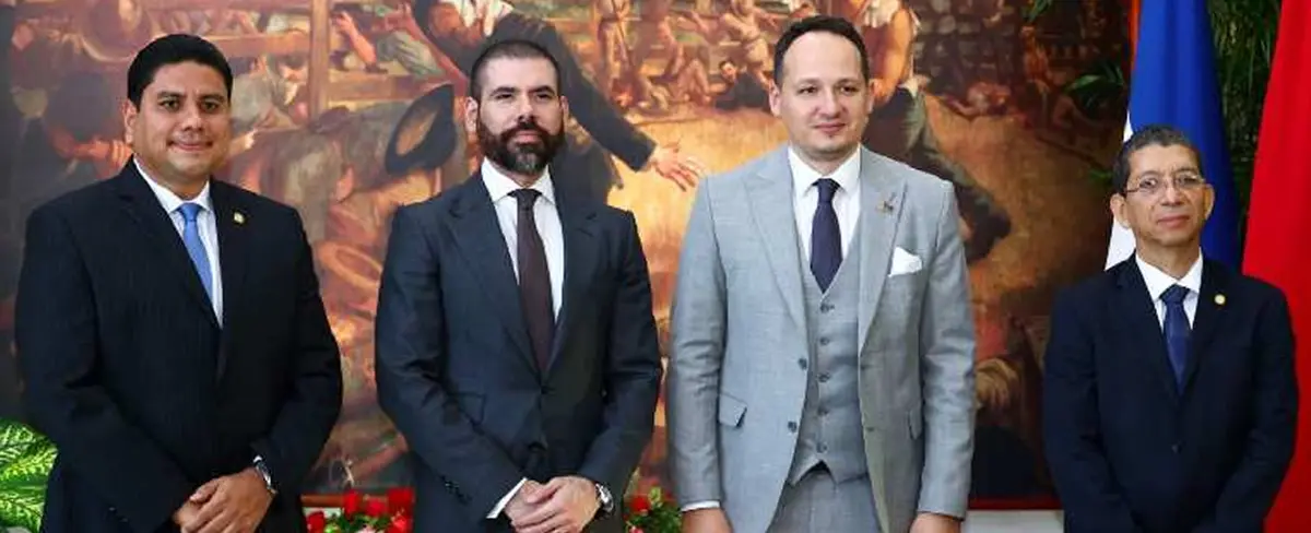 Delegación de Belarús sostiene encuentro en Cancillería de Nicaragua