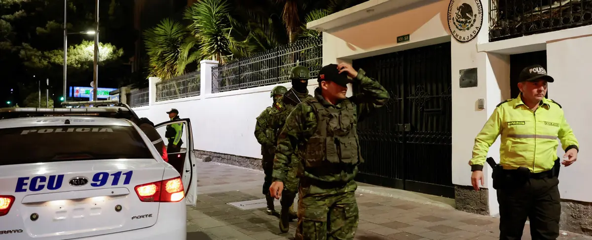 México rompe relaciones con Ecuador tras invasión de las fuerzas policiales a la embajada mexicana en Quito