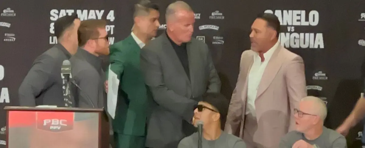 ‘Canelo’ Álvarez casi se va a los golpes con el exboxeador Oscar de la Hoya