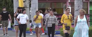 Familias se recrean sanamente en el puerto Salvador Allende