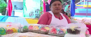 Emprendedores realizan festival de postres y reposterías en el parque de Ferias