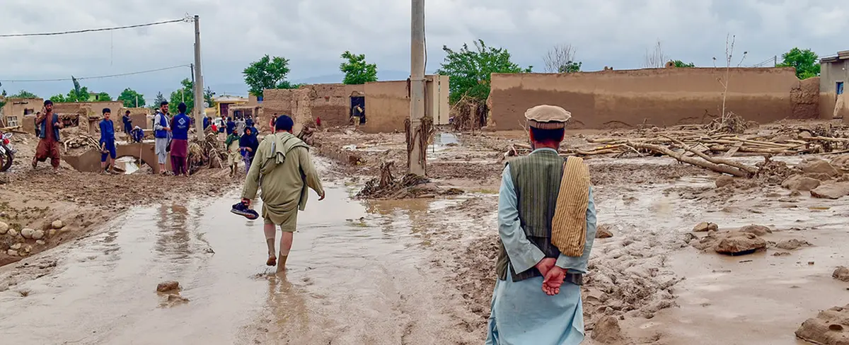 Inundaciones dejan más de 300 muertos en Afganistán