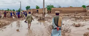 Inundaciones dejan más de 300 muertos en Afganistán