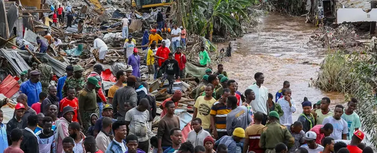 Devastadoras inundaciones causadas por las lluvias dejan 238 muertos en Kenia