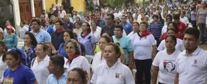 León realiza desfile de arte y cultura en honor a Rigoberto López Pérez