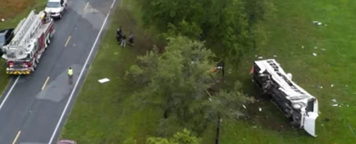 Ocho migrantes mexicanos pierden la vida en trágico accidente vial en Florida