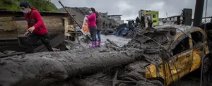 Torrenciales aguaceros en Ecuador dejan 10 fallecidos, 22 heridos y 11 desaparecidos