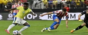 Brasil golea a Paraguay y lo elimina de la Copa América
