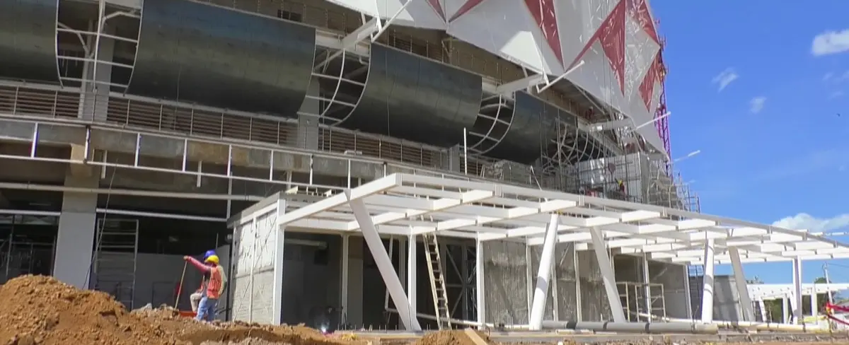 Avanza en un 80% la construcción del estadio Rigoberto López Pérez en León