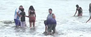 Familias disfrutan de Masachapa y Pochomil, dos paraísos a poco kilómetros de Managua