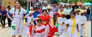 Mozonte de fiesta: Familias celebran aniversario haber sido elevada a municipio