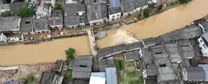 Reportan 8 muertos por deslizamiento de tierra en centro de China