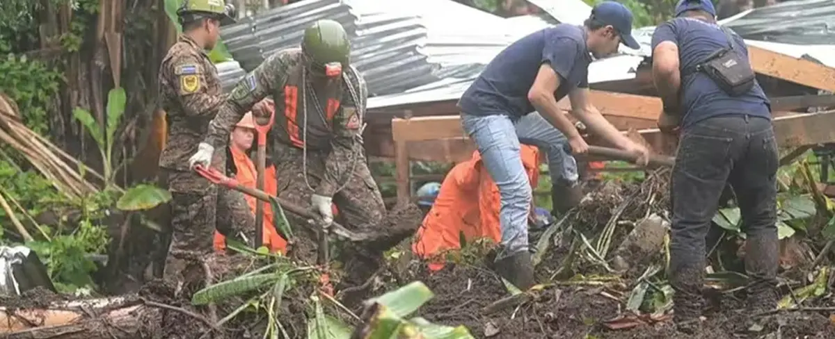 Al menos 12 muertos dejan intensas lluvias en El Salvador