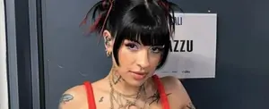 Cazzu renueva su imagen tras terminar con Christian Nodal