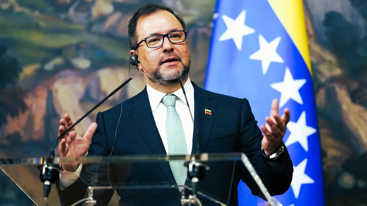 Canciller de Venezuela felicita al pueblo de Nicaragua por el 45º aniversario