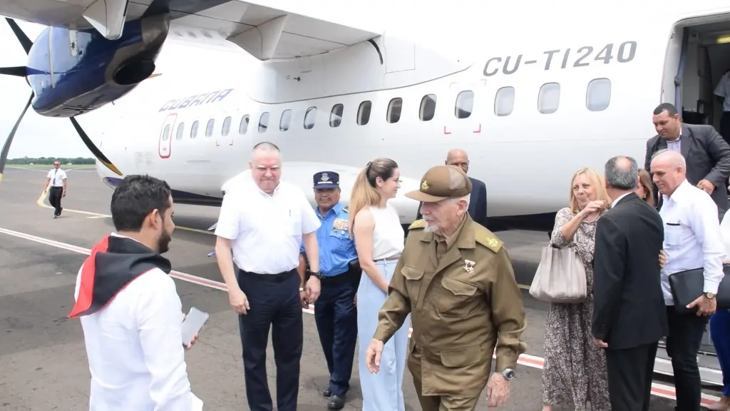 Vice primer ministro de Cuba Ramiro Valdés llega a Nicaragua