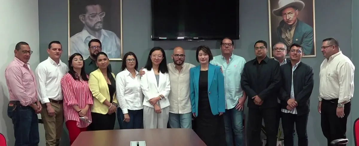 Consejo de Comunicación se reúne con delegación de medios de China