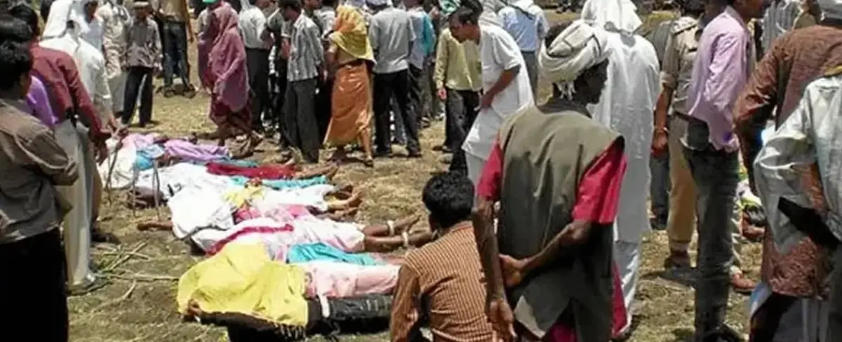 Estampida en una ceremonia religiosa en India deja 116 personas muertas