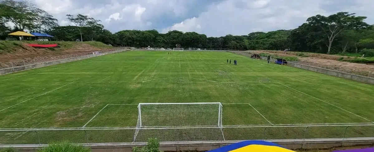 Inauguran la tercera etapa del nuevo estadio de fútbol en Jinotepe
