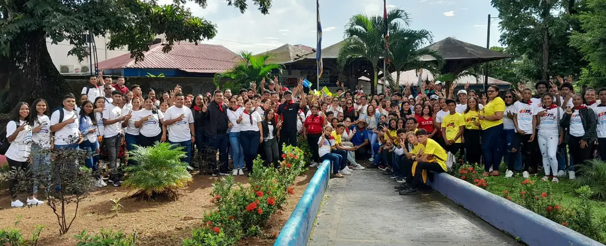 Juventud del Caribe Sur celebra en paz su congreso en saludo al 45/19