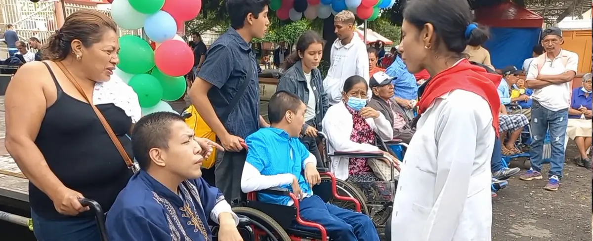 Familias de Carazo viven la Mega Feria de Neurocirugía