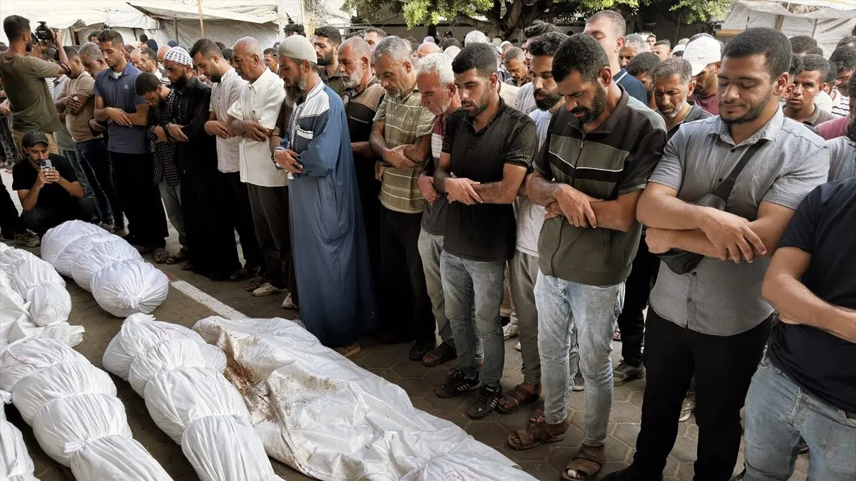 "Masacres en Gaza" 40,476 palestinos muertos y 93,647 heridos