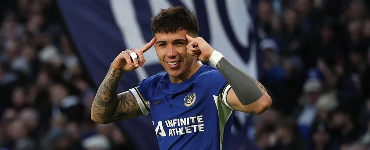 Enzo Fernández supera criticas y debuta como capitán del Chelsea