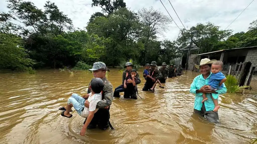 Incrementarán lluvias en Guatemala por paso de ondas del este