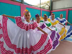Potosí celebra 166 aniversario con entrega de certificados