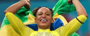 Brasileña Rebeca Andrade supera a Simone Biles y ganó un histórico oro