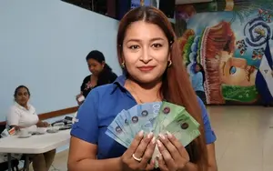 Trabajadores de la educación agradecen pago adelantado