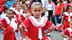 Desfile infantil en Masaya celebra las fiestas patrias